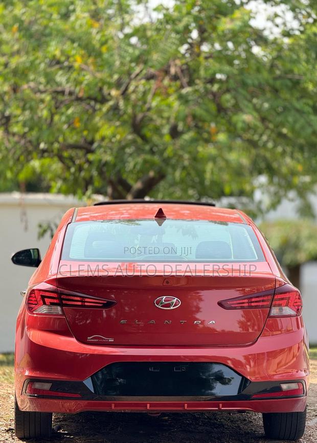 Hyundai Elantra Limited 2019 Red