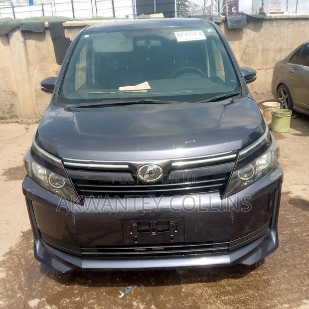 Toyota Voxy 2017 Black