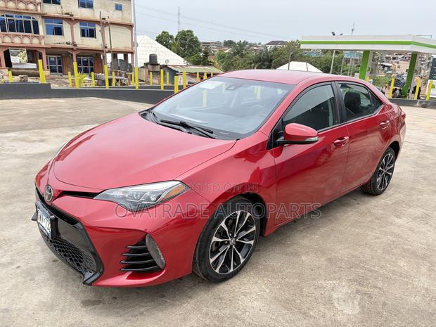 Toyota Corolla SE Special Edition 4dr Sedan (1.8L 4cyl CVT) 2017 Red