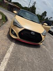 Hyundai Veloster 2015 Yellow for sale