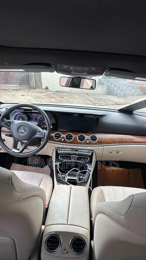 Mercedes-Benz E300 2018 White