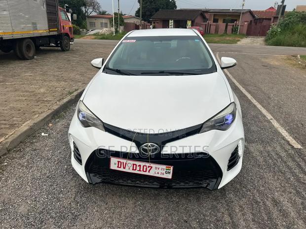 Toyota Corolla 2016 White