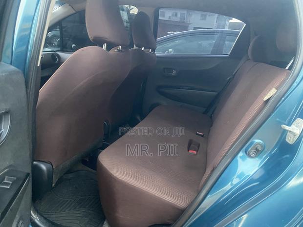 Toyota Vitz 2012 Blue
