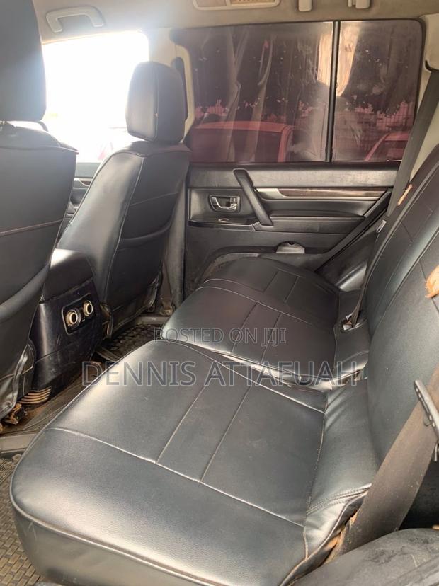 Mitsubishi Pajero 3.0 2011 Black