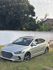 Hyundai Elantra SE Sedan FWD (2.0L 4cyl 6M) 2017 Beige for sale