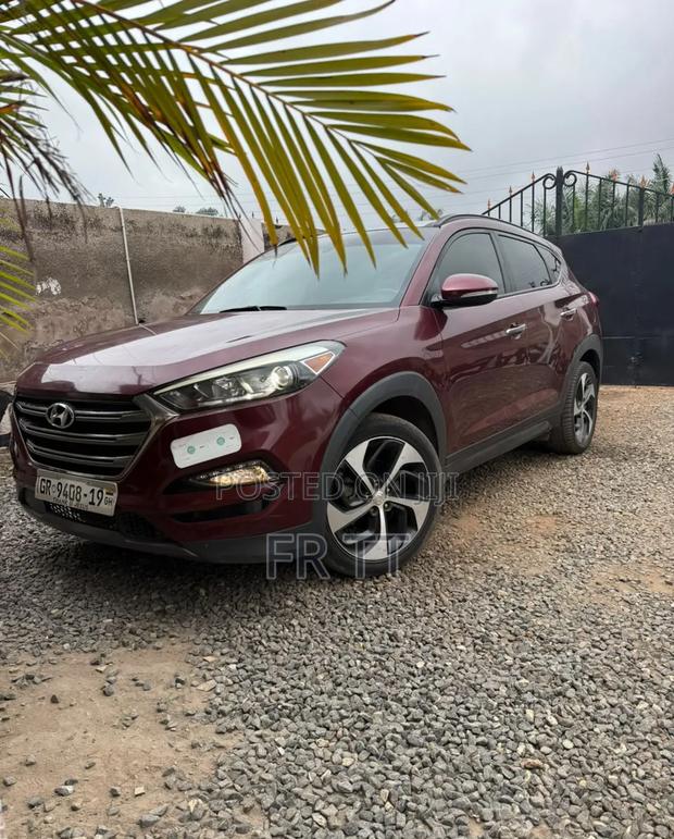 Hyundai Tucson 2015 Red