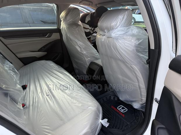 Honda Accord EX-L (2.0L 4cyl Turbo 10A) 2019 White