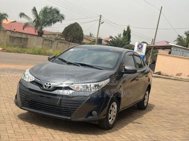 Toyota Vios 2021 Gray