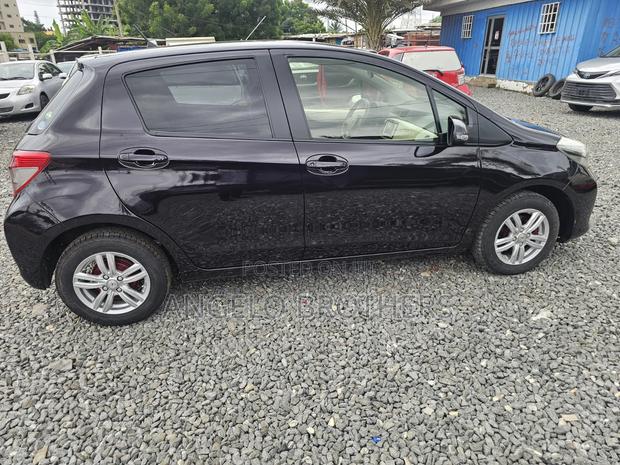Toyota Vitz 2013