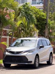 Toyota Sienna 2022 Silver for sale