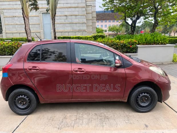 Toyota Vitz 1.3 AWD 5dr 2013 Burgundy