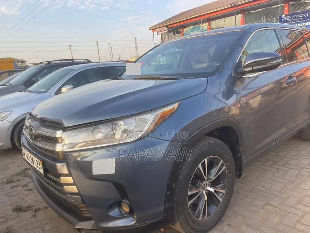 Toyota Highlander 2019 Gray