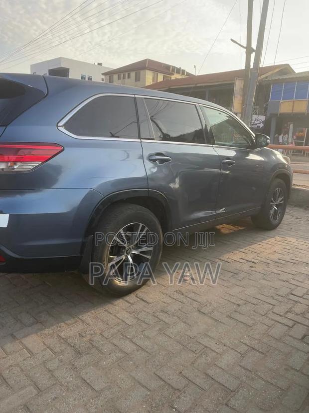 Toyota Highlander 2019 Gray