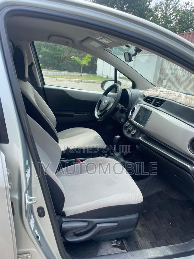 Toyota Vitz 2013