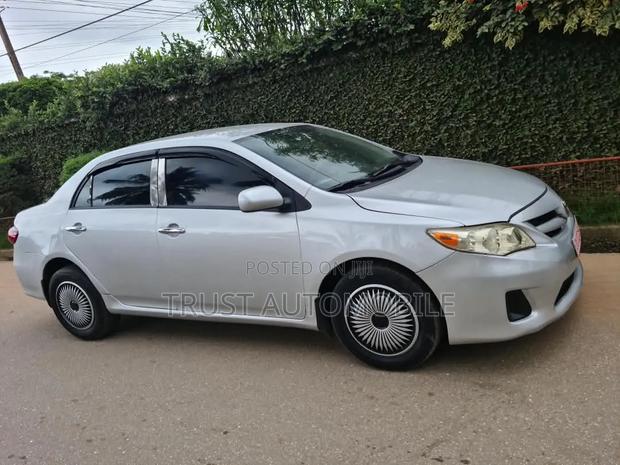 Toyota Corolla 2013 Silver