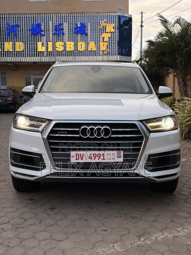 Audi Q7 3.0T Premium AWD quattro 2018 White