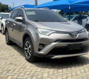 Toyota RAV4 Limited 4dr SUV AWD (2.5L 4cyl 6A) 2018 Silver for sale