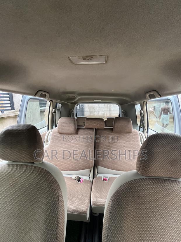Toyota Sienta 2013 Silver
