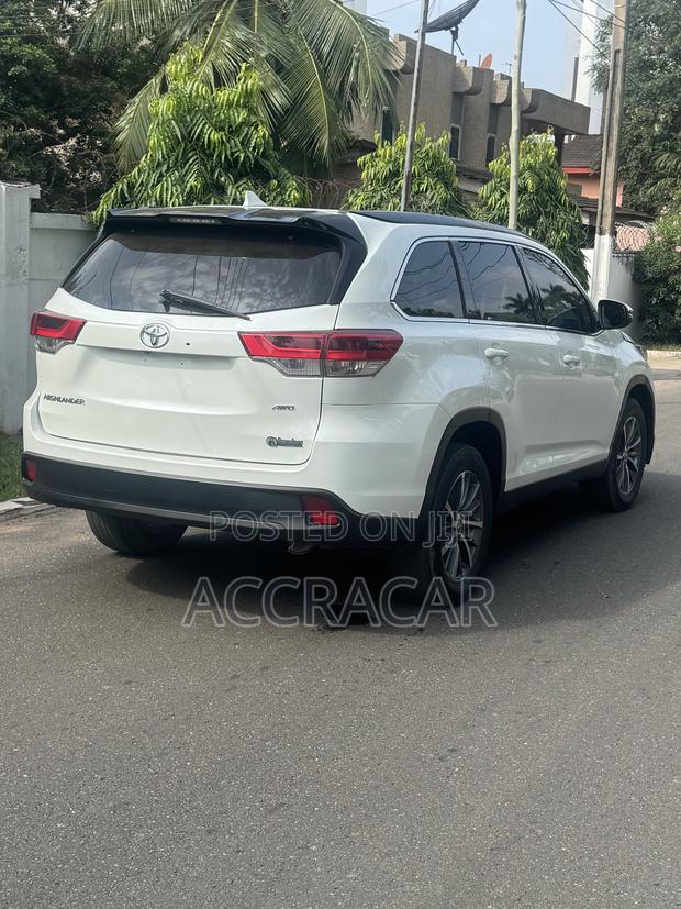 Toyota Highlander 2019 White