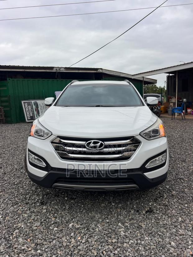 Hyundai Santa Fe 2014 White