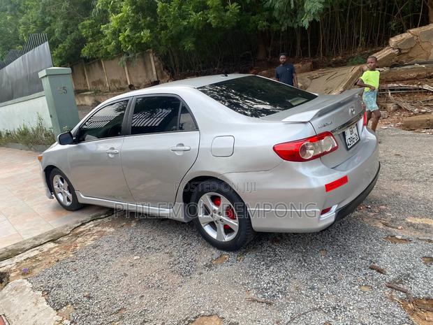 Toyota Corolla 2012 Gray