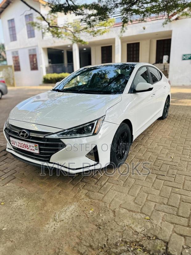Hyundai Elantra SE 2020 White