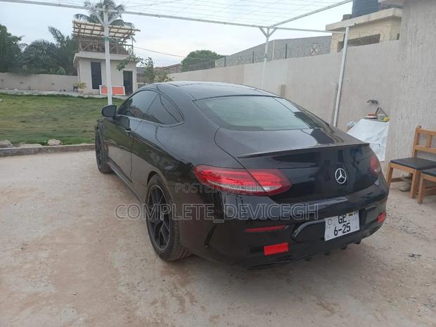 Mercedes-Benz C300 Base Coupe RWD (2.0L 4cyl 7A) 2017 Black