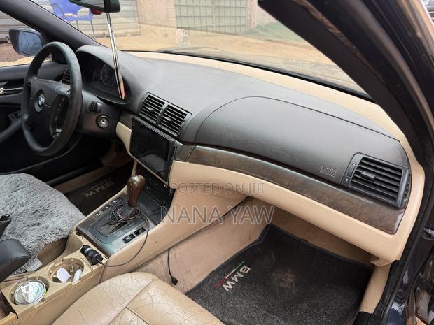 BMW 318i 2003 Black