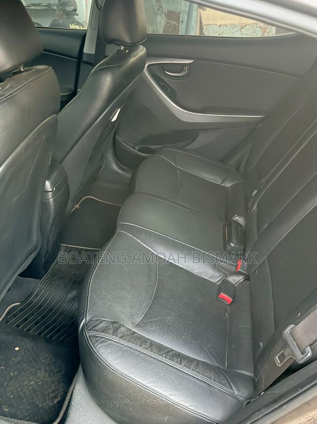 Hyundai Elantra Limited Sedan FWD (1.8L 4cyl 6A) 2013 Matt Black