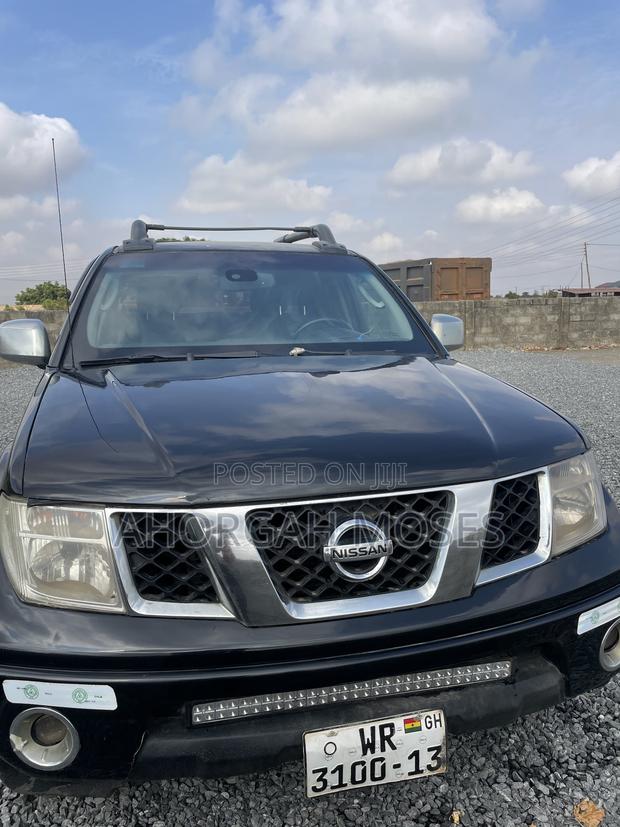 Nissan Frontier Crew Cab SE 4x4 2011 Black