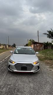 Hyundai Elantra SE Sedan FWD (2.0L 4cyl 6M) 2017 Gray for sale