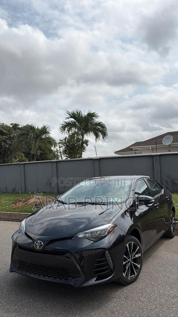 Toyota Corolla 2018 Black