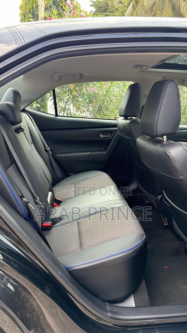 Toyota Corolla 2018 Black