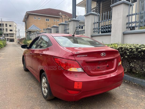 Hyundai Accent SE Sedan 2016 Red