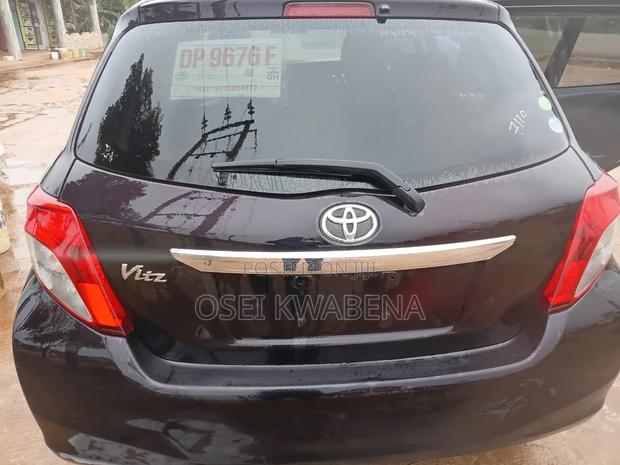 Toyota Vitz 2014 Burgundy