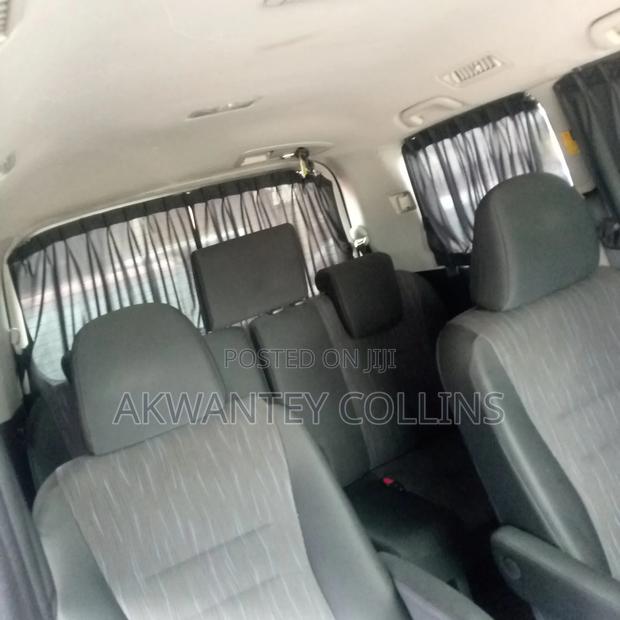 Toyota Voxy 2010 Black