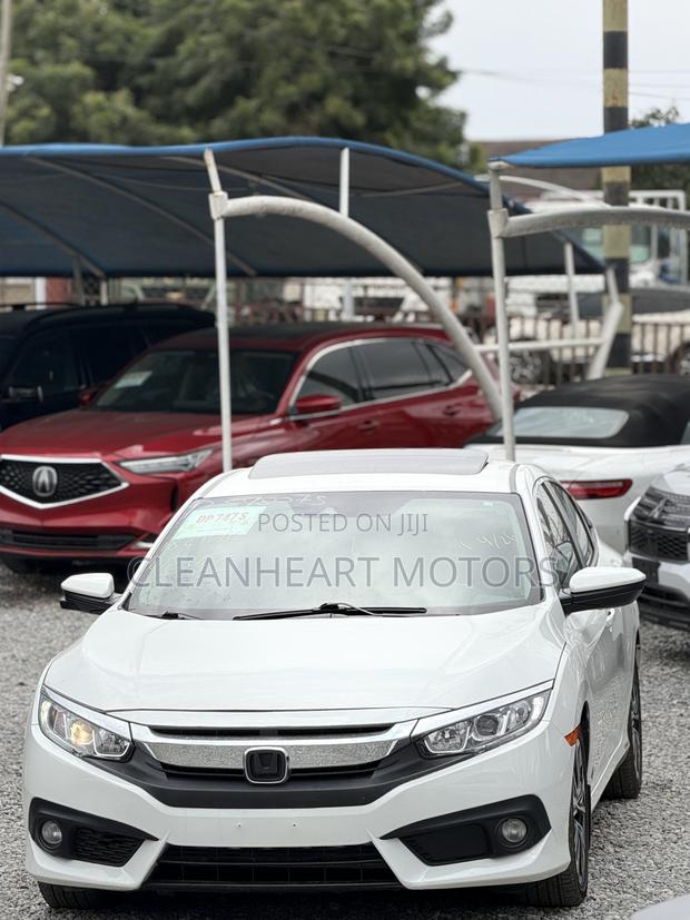 Honda Civic EX-T Sedan 2018 White