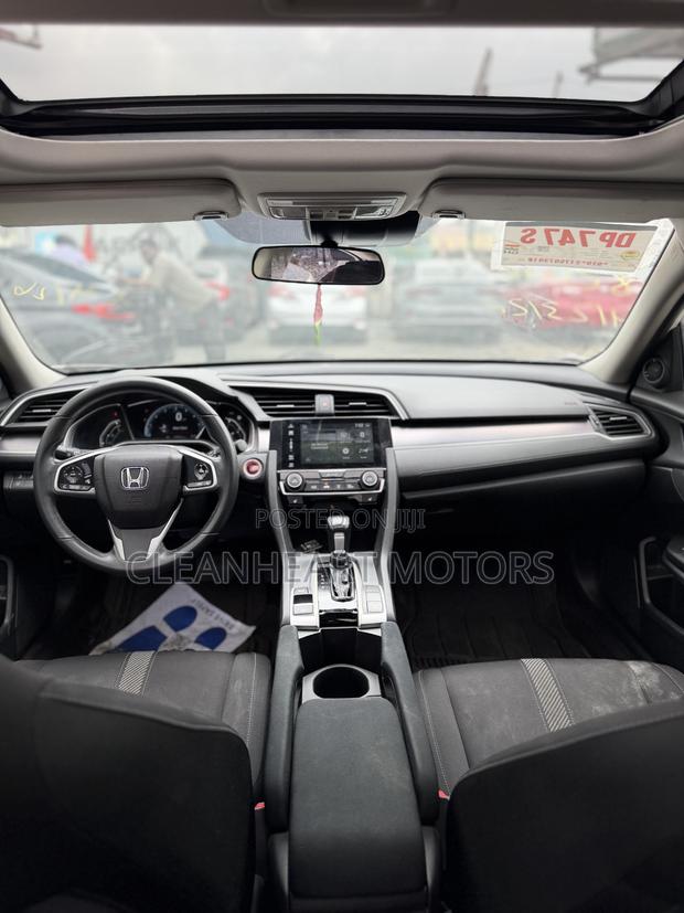 Honda Civic EX-T Sedan 2018 White