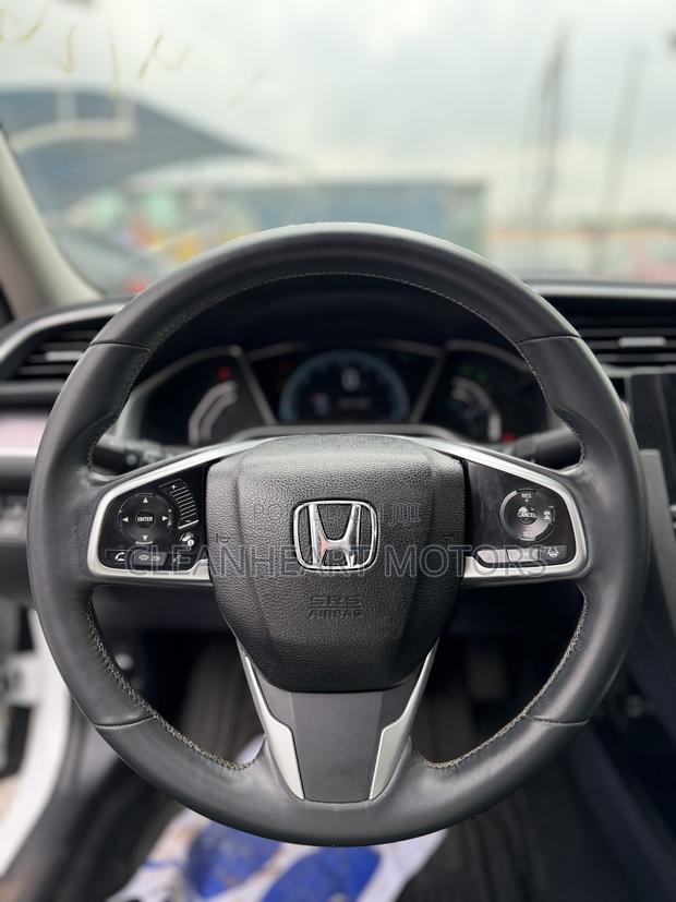 Honda Civic EX-T Sedan 2018 White