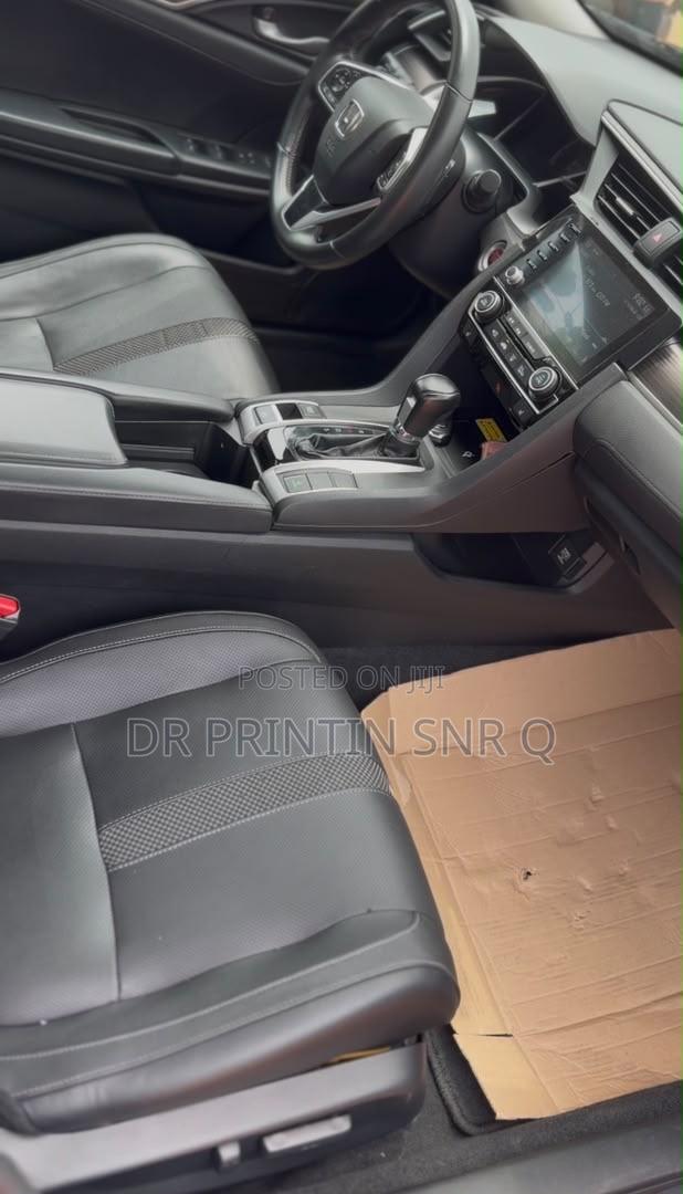 Honda Civic Touring Sedan 2020 Gray