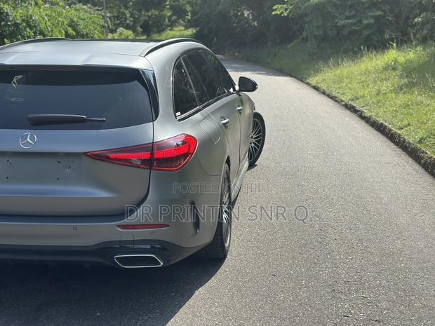 Mercedes-Benz C300 2023 Gray