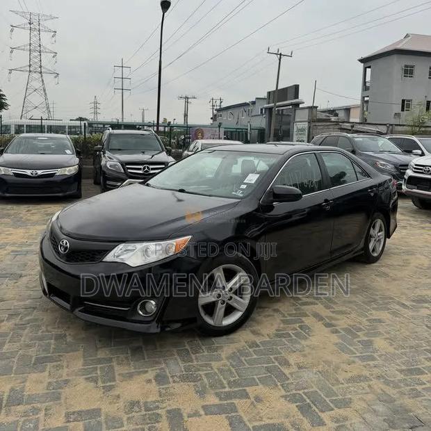 Toyota Camry 2014 Black