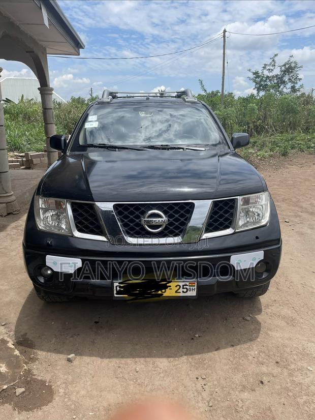 Nissan Navara 2015 Black
