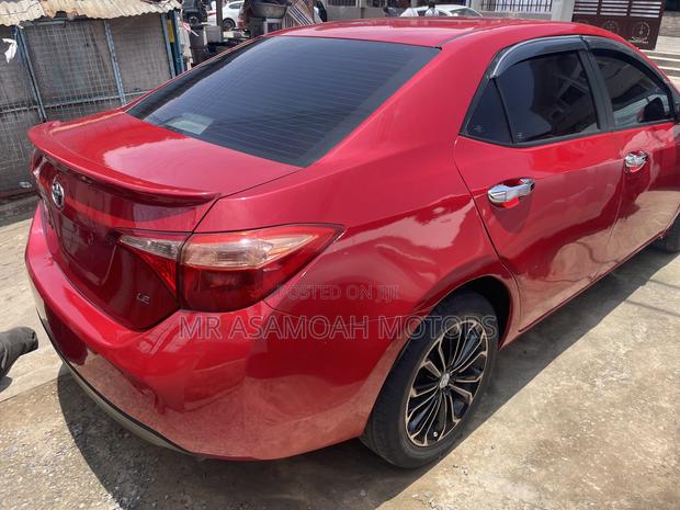 Toyota Corolla LE (1.8L 4cyl 2A) 2019 Red