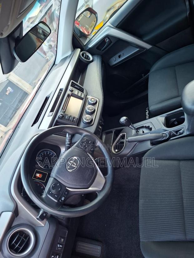 Toyota RAV4 2018 Red