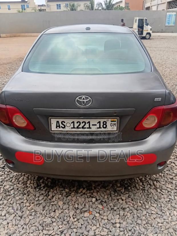 Toyota Corolla LE 4dr Sedan (1.8L 4cyl 4A) 2010 Gray