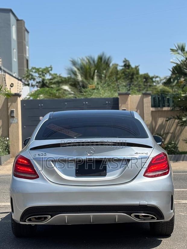 Mercedes-Benz C300 2016