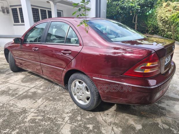 Mercedes-Benz C180 2003 Burgundy