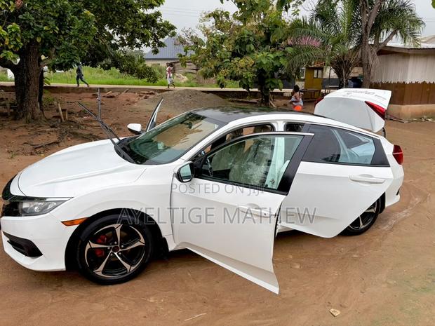 Honda Civic LX 4dr Sedan (2.0L 4cyl) 2016 White