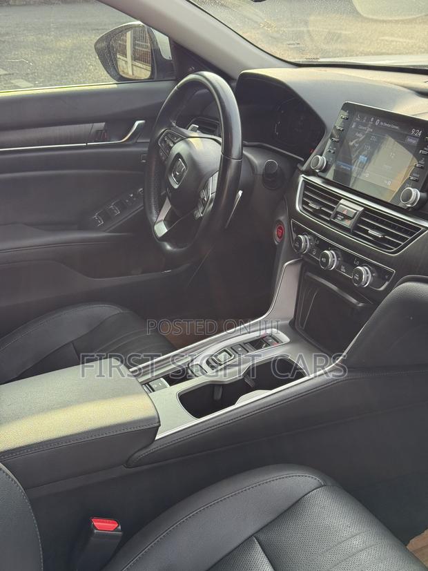 Honda Accord EX-L 2.0T 2020 White